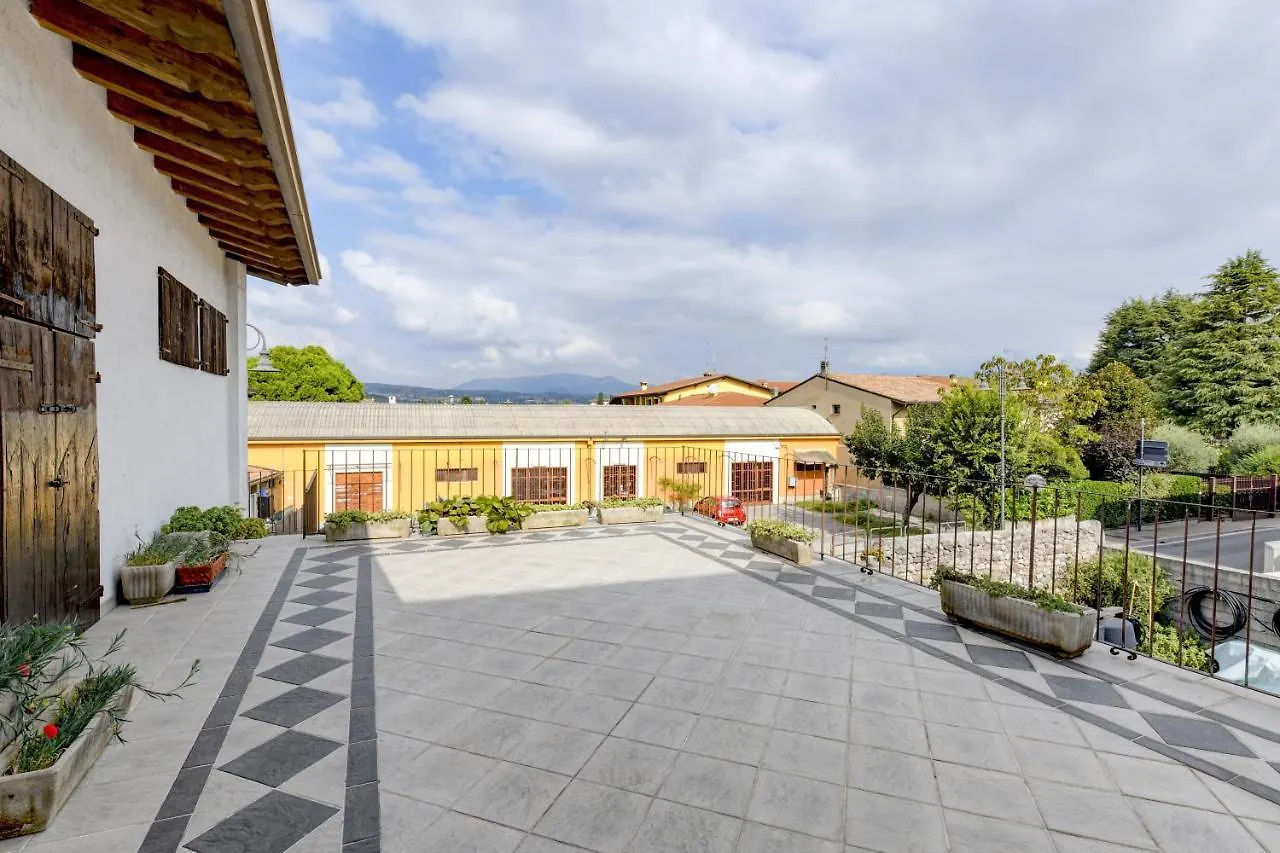 Appartamento In Piazza Moniga del Garda Apartment