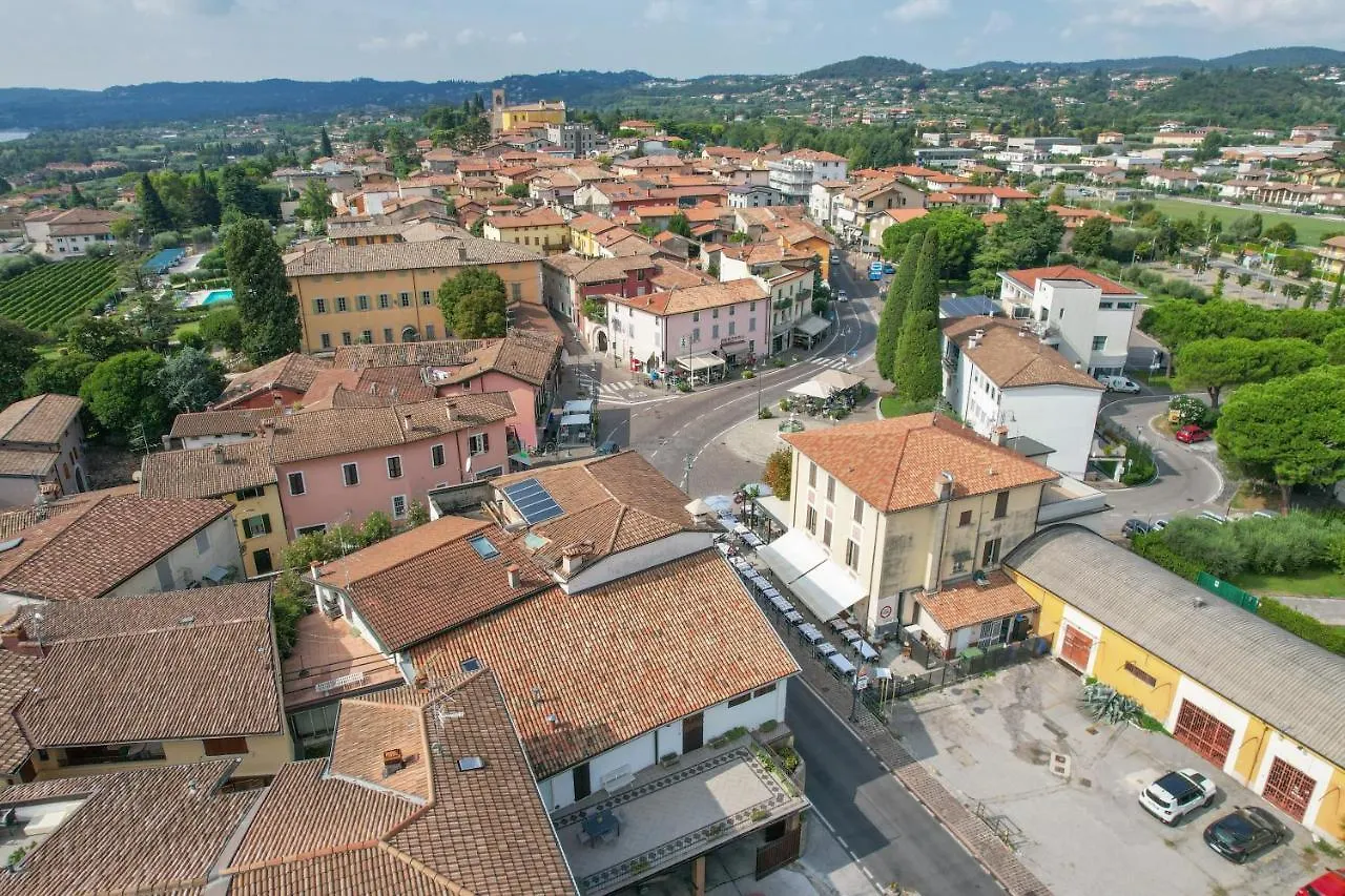 Apartment Appartamento In Piazza Moniga del Garda