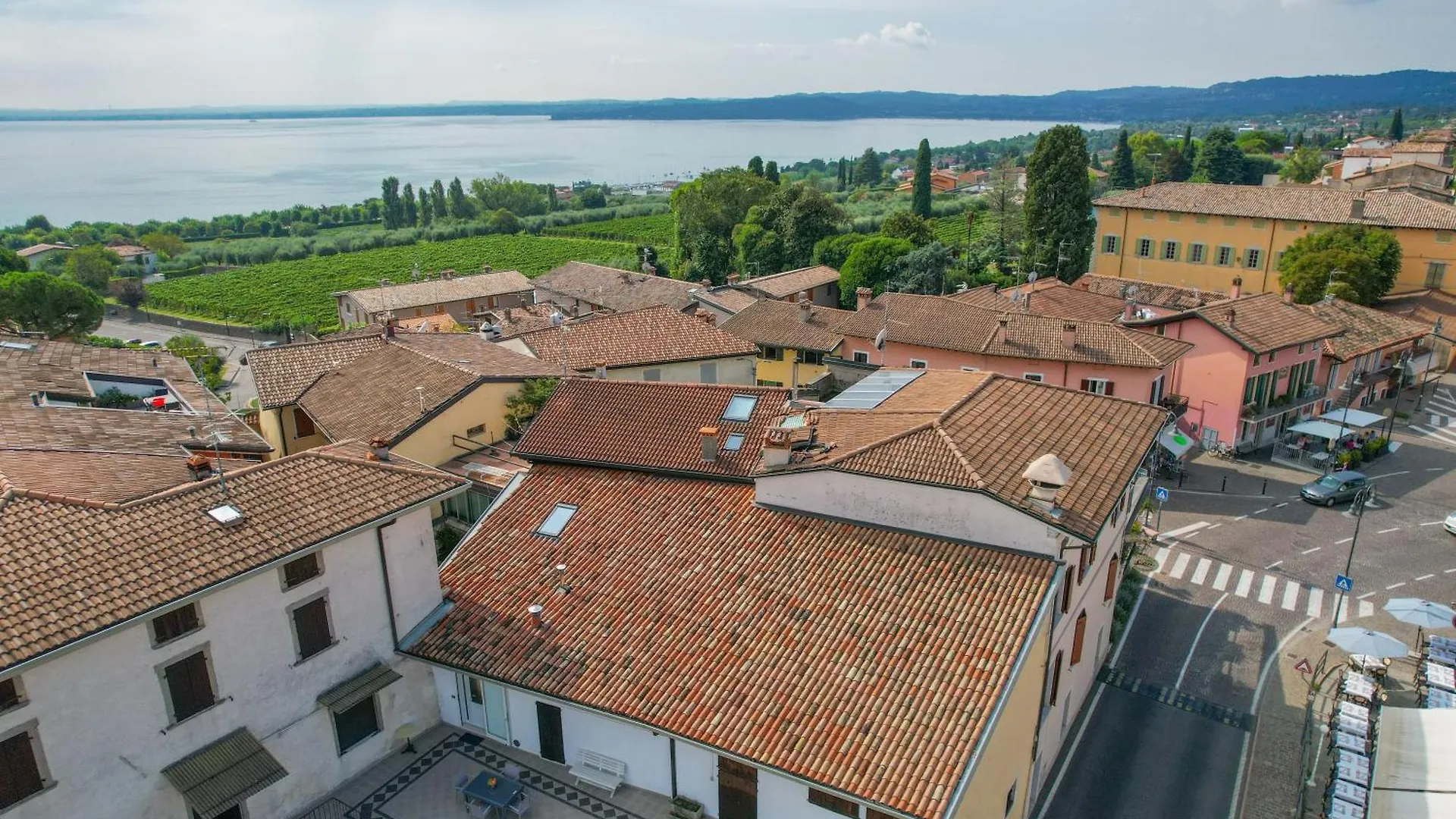 Appartamento In Piazza Moniga del Garda 0*,